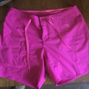 North face shorts perfect used condition 🌞
